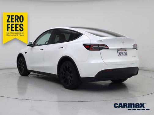 White 2023 Tesla Model Y Long Range