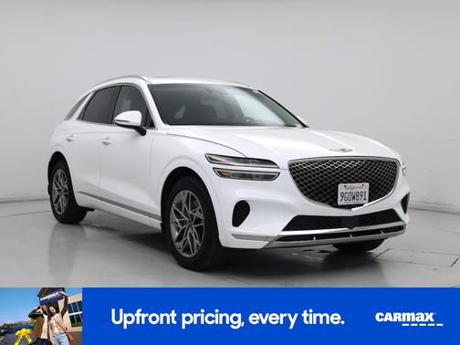 White 2023 Genesis GV70