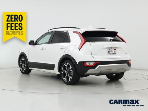 White 2023 Kia Niro EX Touring