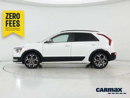 White 2023 Kia Niro EX Touring