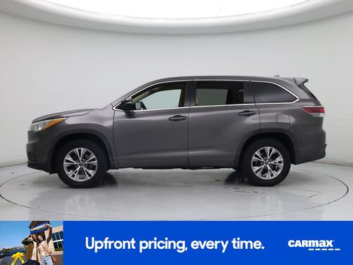 Gray 2016 Toyota Highlander LE