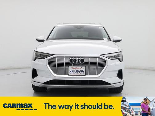 2019 Audi e-tron Prestige