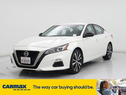 2022 Nissan Altima SR
