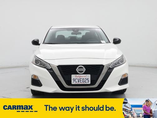 2022 Nissan Altima SR
