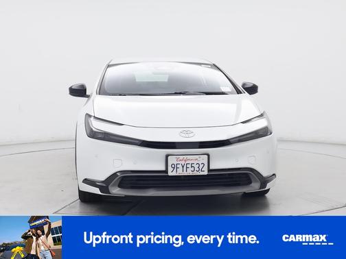 White 2023 Toyota Prius XLE