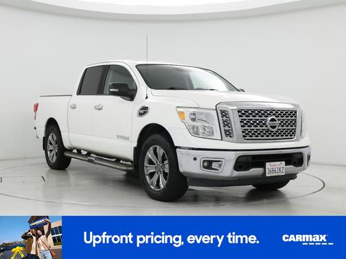 2017 Nissan Titan SV