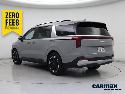 Silver 2025 Kia Carnival EX