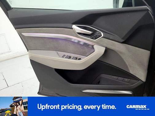 2024 Audi Q8 e-tron Prestige