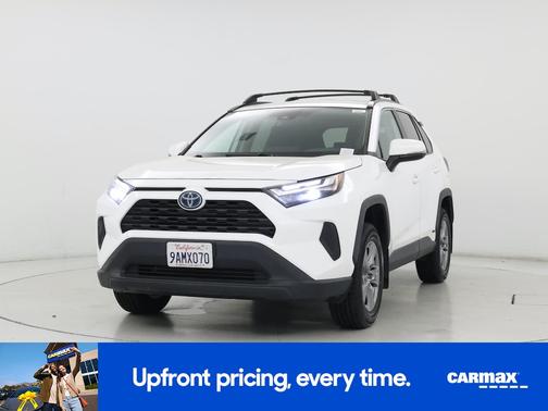 White 2022 Toyota RAV4 Hybrid XLE