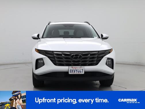 White 2022 Hyundai TUCSON SEL
