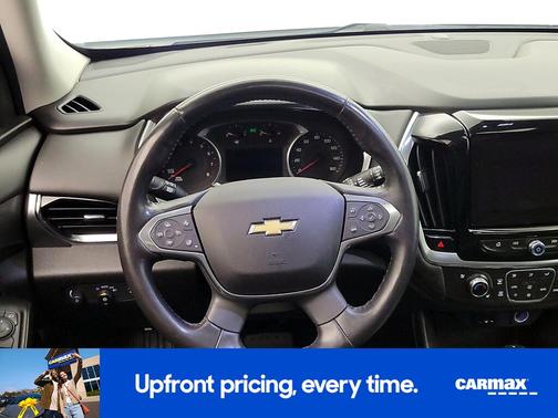 White 2019 Chevrolet Traverse RS