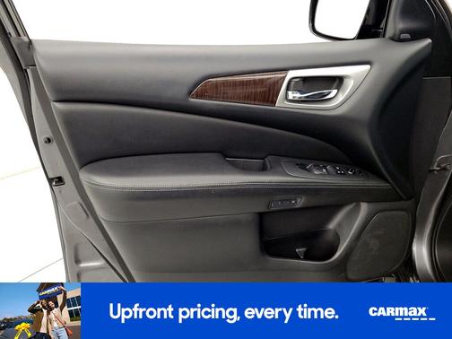 2015 Nissan Pathfinder SL