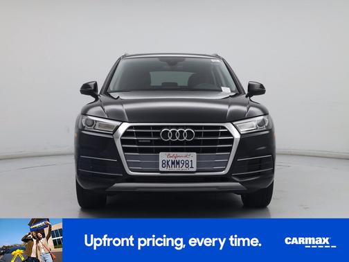 Black 2019 Audi Q5 Premium