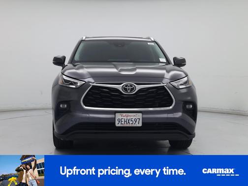 Gray 2023 Toyota Highlander Limited