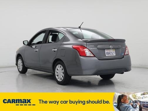 2016 Nissan Versa SV