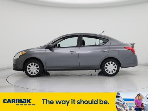 2016 Nissan Versa SV