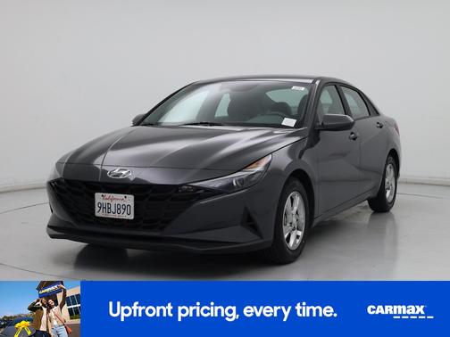 Gray 2023 Hyundai ELANTRA SE