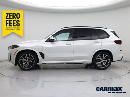 White 2024 BMW X5 PHEV xDrive50e