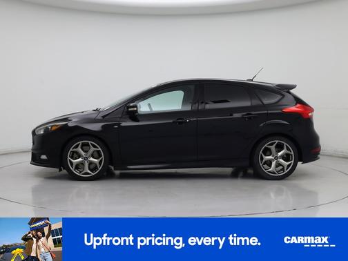 Black 2016 Ford Focus ST