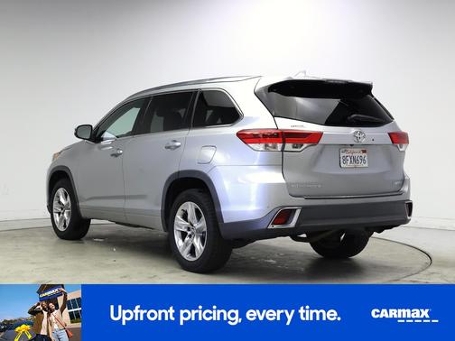 Silver 2018 Toyota Highlander Limited