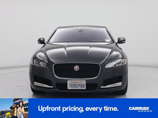 2016 Jaguar XF Prestige