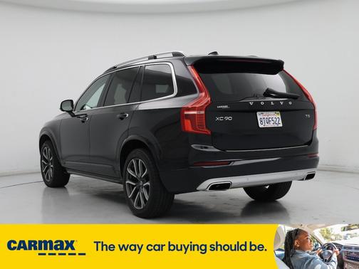 2017 Volvo XC90 T5 Momentum