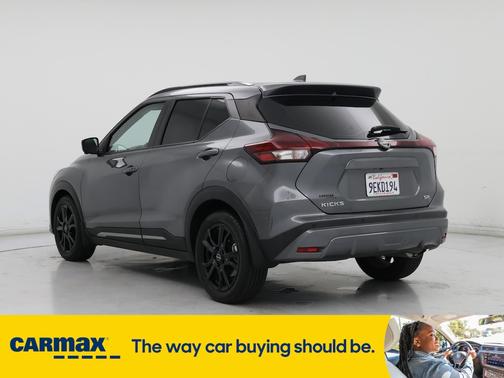 2023 Nissan Kicks SR
