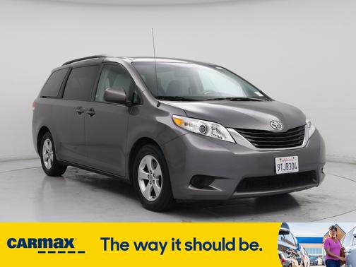 2014 Toyota Sienna LE