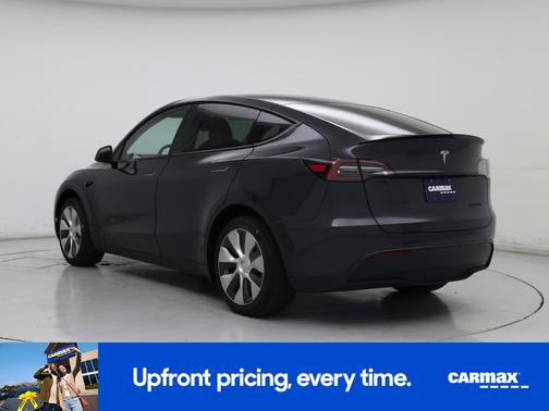 Gray 2024 Tesla Model Y Long Range