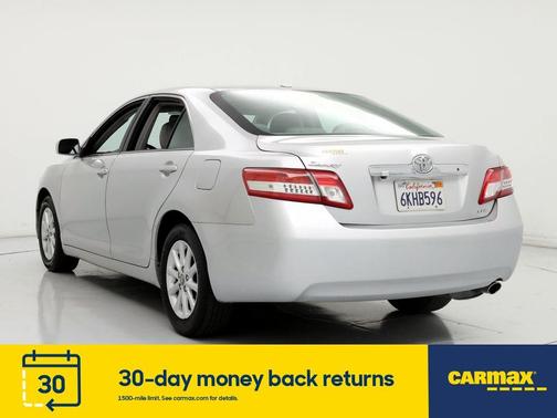 Photo 2 of 18 of 2011 Toyota Camry XLE