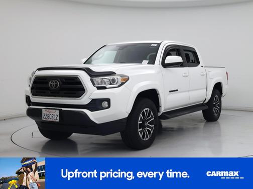 White 2018 Toyota Tacoma SR5