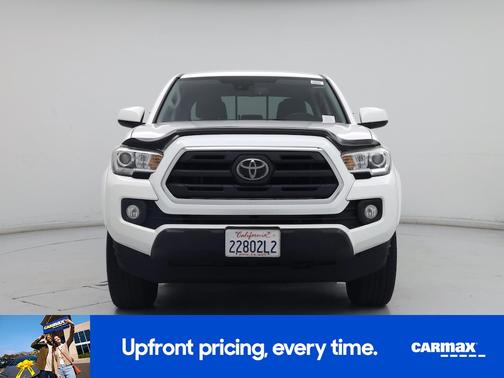 White 2018 Toyota Tacoma SR5