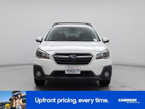 White 2019 Subaru Outback 2.5I Premium