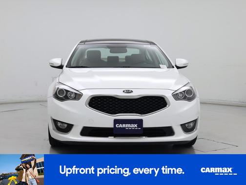 White 2015 Kia Cadenza Premium
