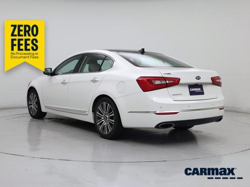 White 2015 Kia Cadenza Premium