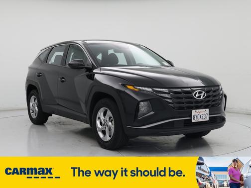 2022 Hyundai TUCSON SE