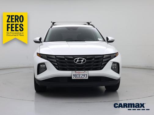 White 2022 Hyundai TUCSON SEL