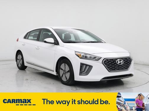 2020 Hyundai IONIQ Hybrid SE
