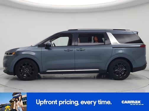 2022 Kia Carnival SX