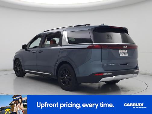 2022 Kia Carnival SX