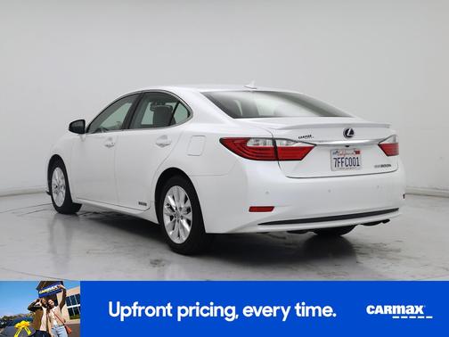 2014 Lexus ES 300h 