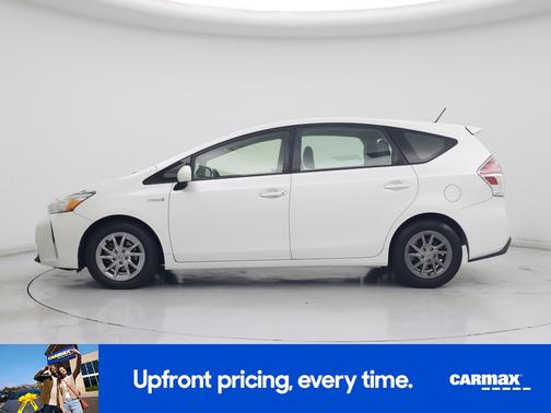 2017 Toyota Prius v Four