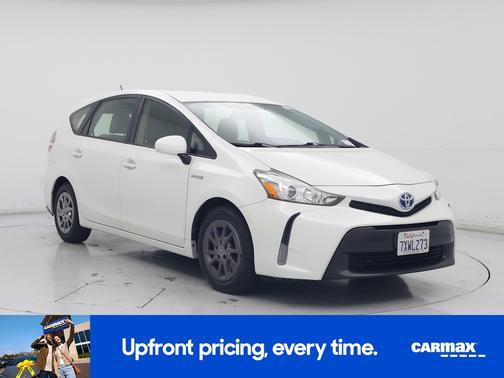 2017 Toyota Prius v Four