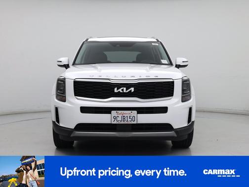 White 2022 Kia Telluride S
