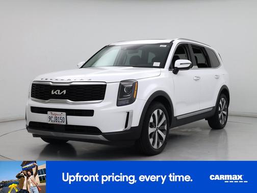 White 2022 Kia Telluride S