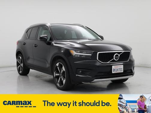 2019 Volvo XC40 T5 Momentum