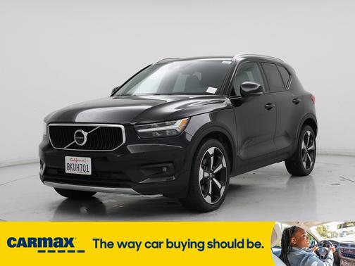 2019 Volvo XC40 T5 Momentum
