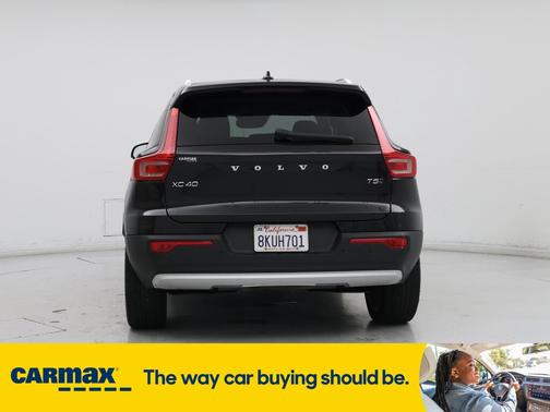 2019 Volvo XC40 T5 Momentum
