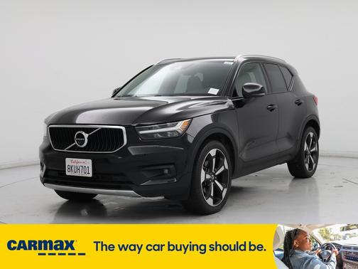 2019 Volvo XC40 T5 Momentum