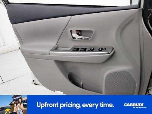 White 2017 Toyota Prius v Five